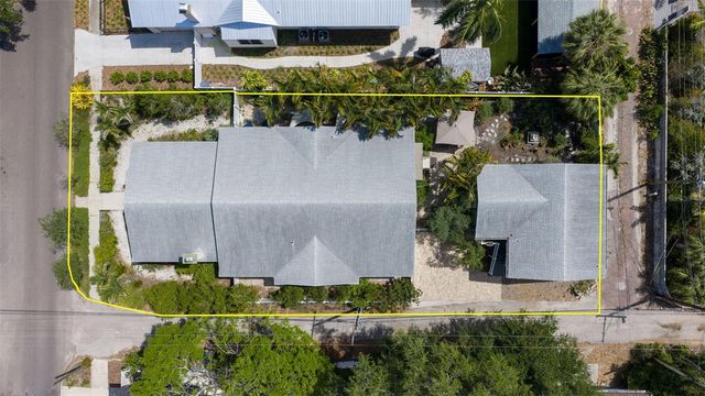 1260 10TH STREET N, St Petersburg, FL 33705