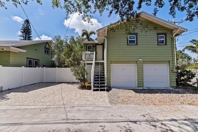 1260 10TH STREET N, St Petersburg, FL 33705