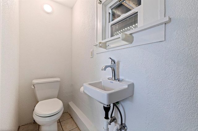 1260 10TH STREET N, St Petersburg, FL 33705