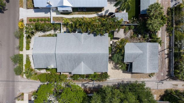 1260 10TH STREET N, St Petersburg, FL 33705