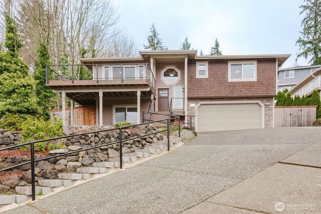 1404 Eastlake Drive, Bremerton, WA 98312