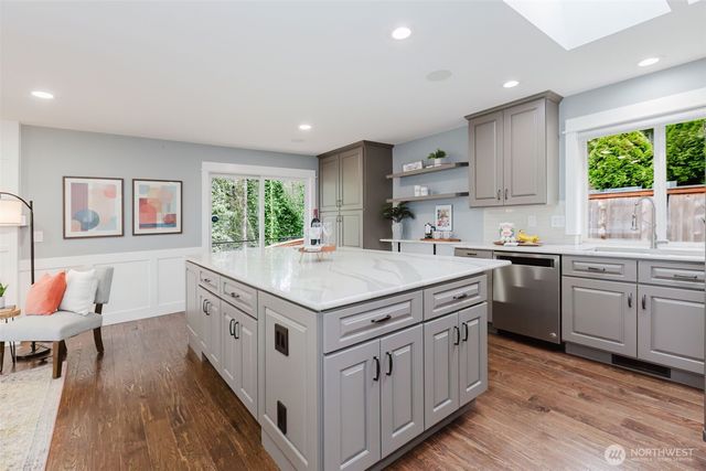 1404 Eastlake Drive, Bremerton, WA 98312