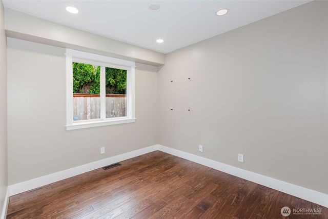 1404 Eastlake Drive, Bremerton, WA 98312