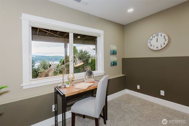 1404 Eastlake Drive, Bremerton, WA 98312