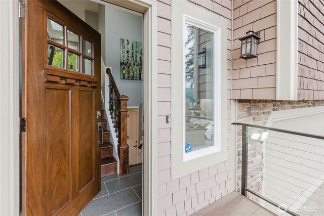 1404 Eastlake Drive, Bremerton, WA 98312