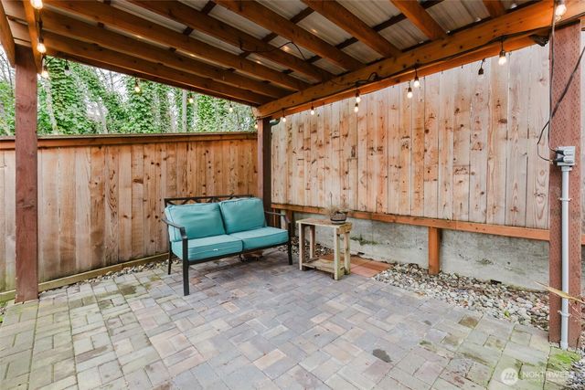 1404 Eastlake Drive, Bremerton, WA 98312