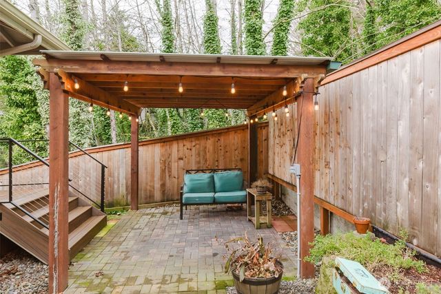 1404 Eastlake Drive, Bremerton, WA 98312