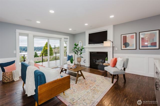 1404 Eastlake Drive, Bremerton, WA 98312