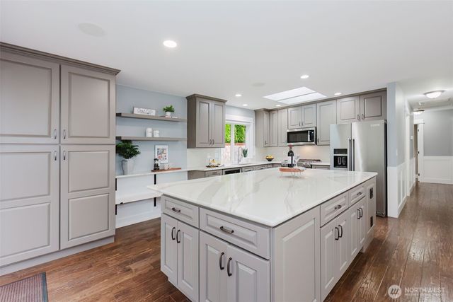 1404 Eastlake Drive, Bremerton, WA 98312