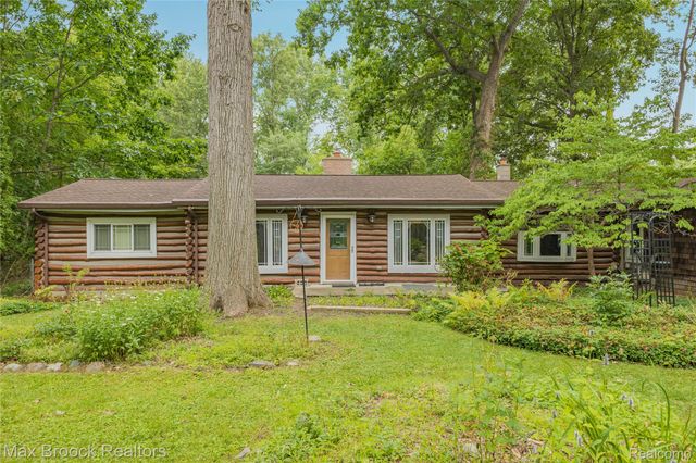 29799 Linden Street, Farmington Hills, MI 48336
