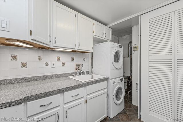 29799 Linden Street, Farmington Hills, MI 48336