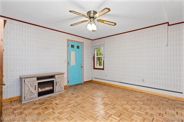 29799 Linden Street, Farmington Hills, MI 48336