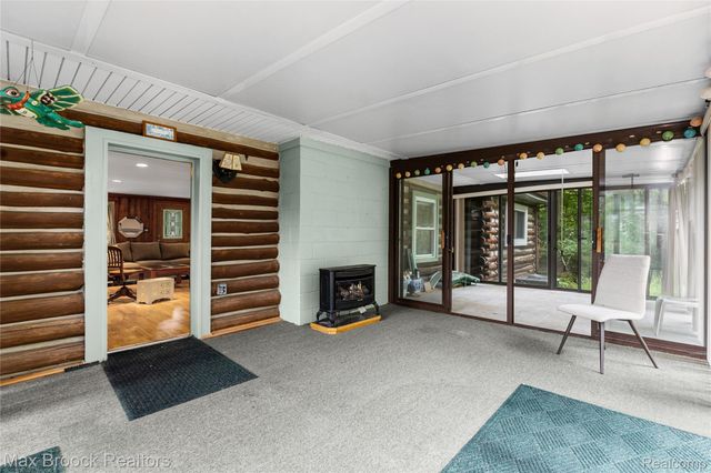 29799 Linden Street, Farmington Hills, MI 48336