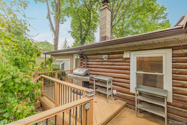 29799 Linden Street, Farmington Hills, MI 48336