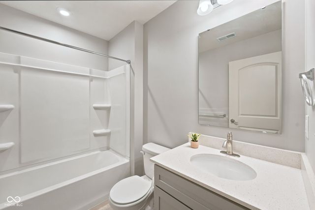 16159 Haywood Street, Fishers, IN 46037