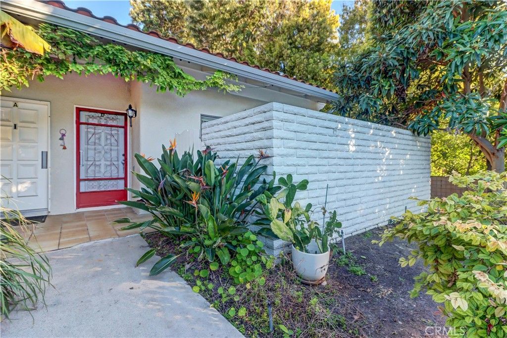 2009 Via Mariposa D, Laguna Woods, CA 92637