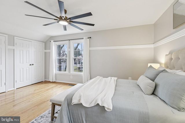 8413 HOLLIS LN, Vienna, VA 22182