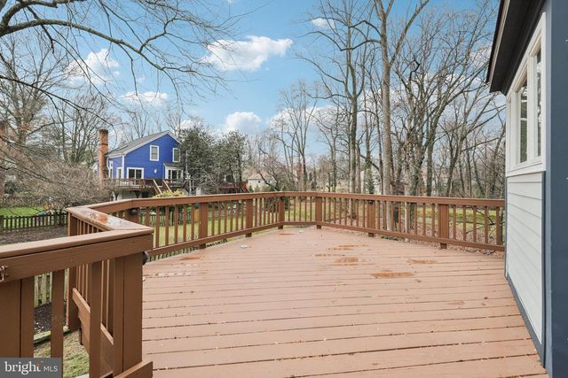 8413 HOLLIS LN, Vienna, VA 22182