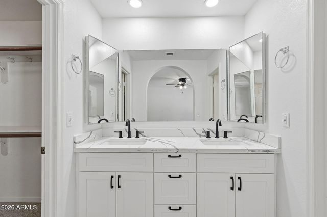 6026 W JUNIPER Avenue, Glendale, AZ 85306