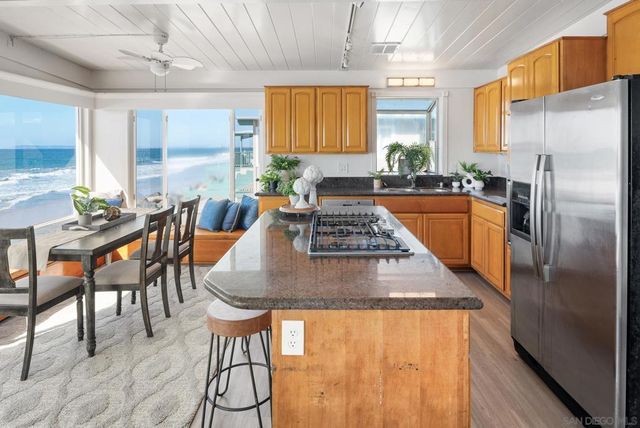 1680 Seacoast Drive D, Imperial Beach, CA 91932