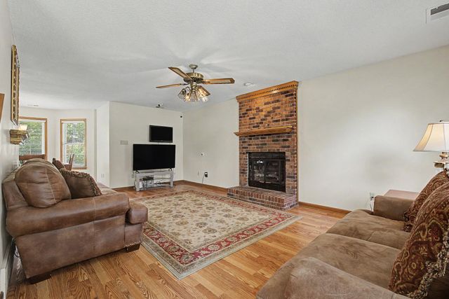 6949 DANEMAN DR, Memphis, TN 38133