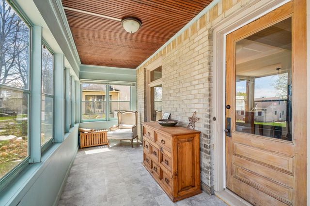 2507 Thomas Avenue N, Minneapolis, MN 55411