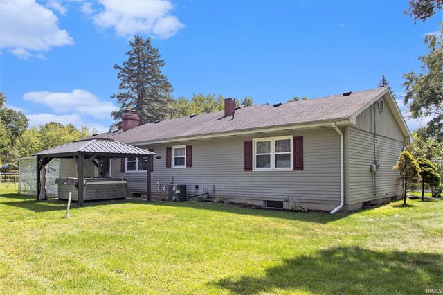 22979 Elm Drive, Elkhart, IN 46516