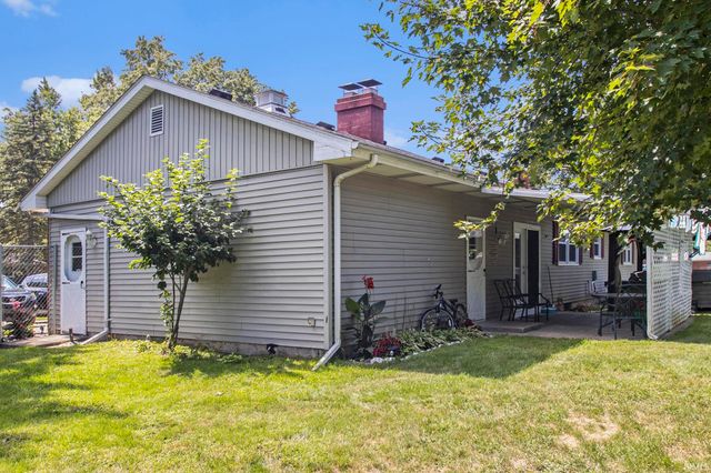 22979 Elm Drive, Elkhart, IN 46516