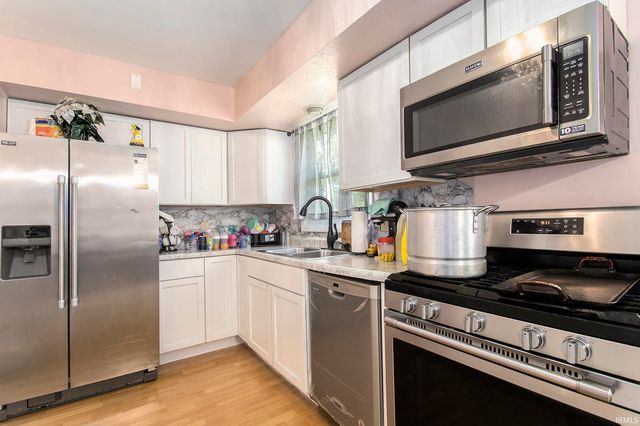 22979 Elm Drive, Elkhart, IN 46516