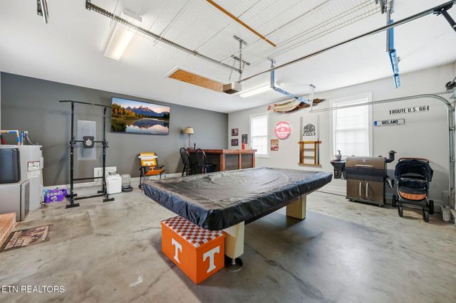 164 Wind Chase Way, Madisonville, TN 37354