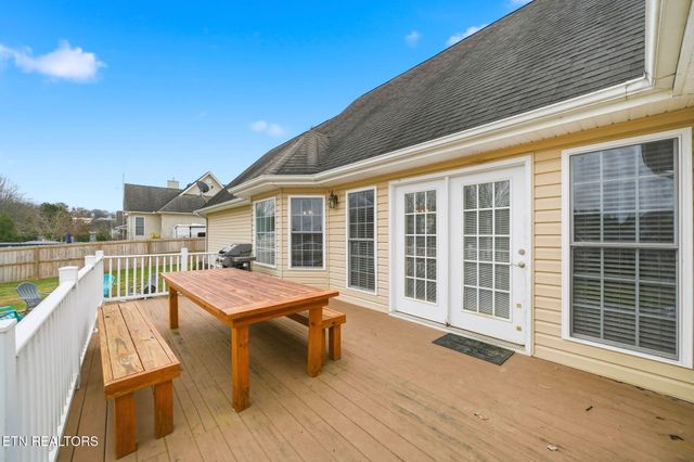 164 Wind Chase Way, Madisonville, TN 37354