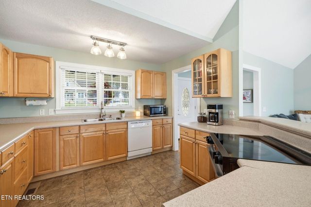 164 Wind Chase Way, Madisonville, TN 37354