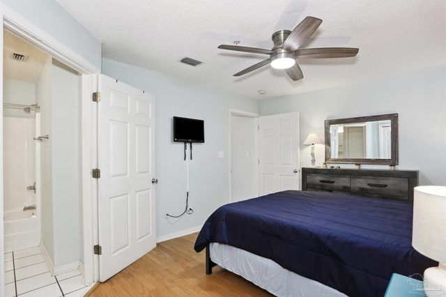 7476 Sunset Harbor Dr 413, Navarre Beach, FL 32566
