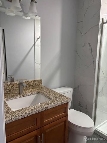 137 Abbot Court, Piscataway, NJ 08854