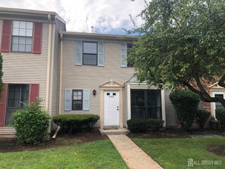 137 Abbot Court, Piscataway, NJ 08854