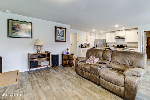 1720 Whooping Crane Drive NE, Bolivia, NC 28422