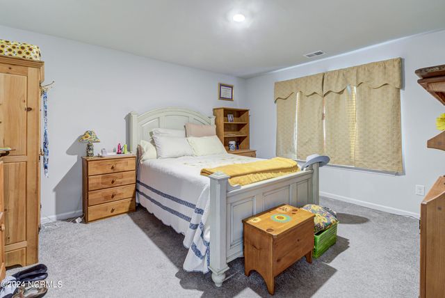 1720 Whooping Crane Drive NE, Bolivia, NC 28422