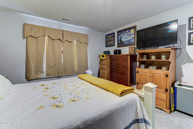 1720 Whooping Crane Drive NE, Bolivia, NC 28422