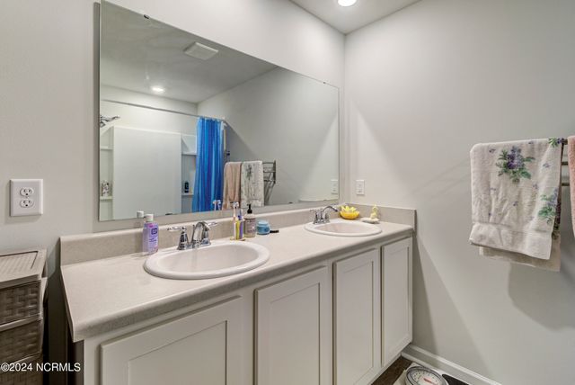 1720 Whooping Crane Drive NE, Bolivia, NC 28422