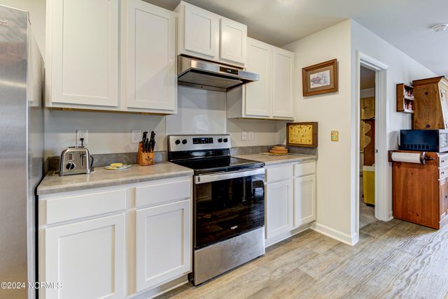 1720 Whooping Crane Drive NE, Bolivia, NC 28422