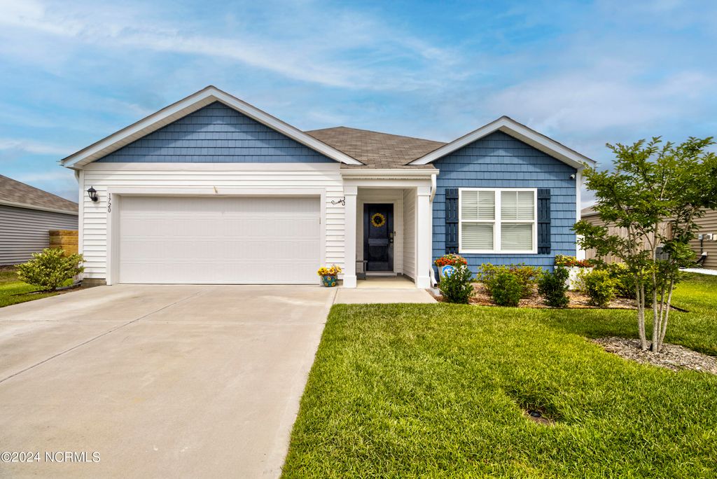1720 Whooping Crane Drive NE, Bolivia, NC 28422