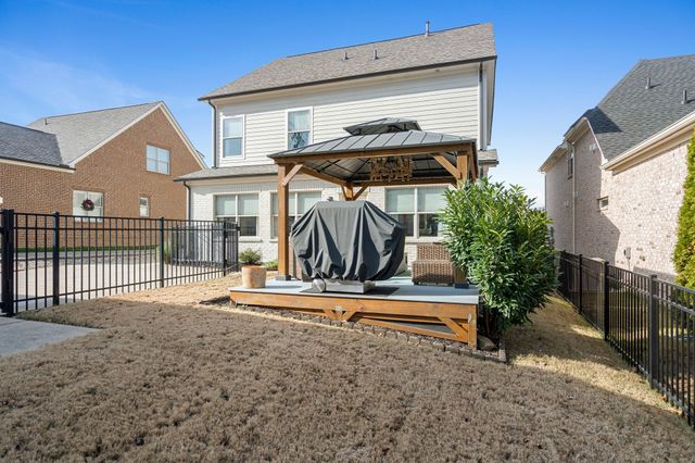 312 Passage Ln, Franklin, TN 37064