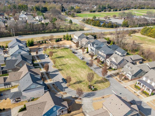 312 Passage Ln, Franklin, TN 37064