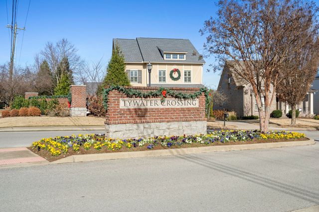 312 Passage Ln, Franklin, TN 37064