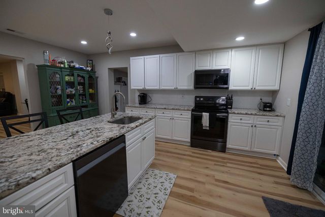 739 S READING AVE, Boyertown, PA 19512