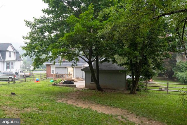 739 S READING AVE, Boyertown, PA 19512