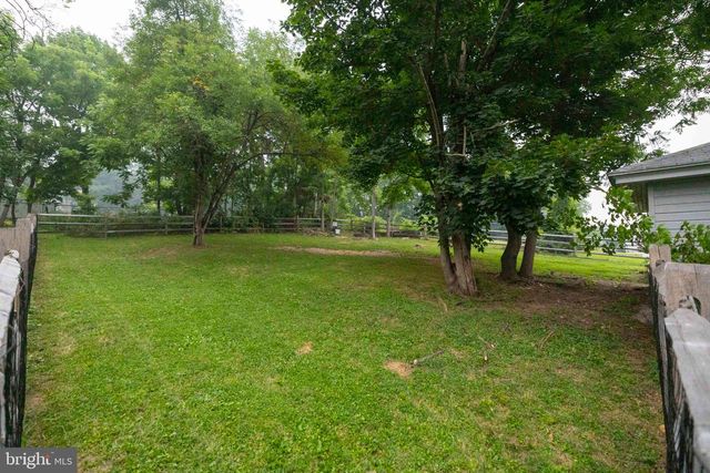 739 S READING AVE, Boyertown, PA 19512