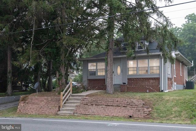 739 S READING AVE, Boyertown, PA 19512