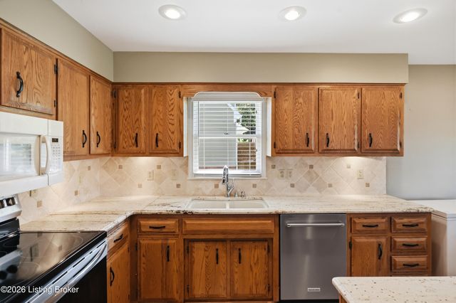 329 Comanche Rd, Shelbyville, KY 40065