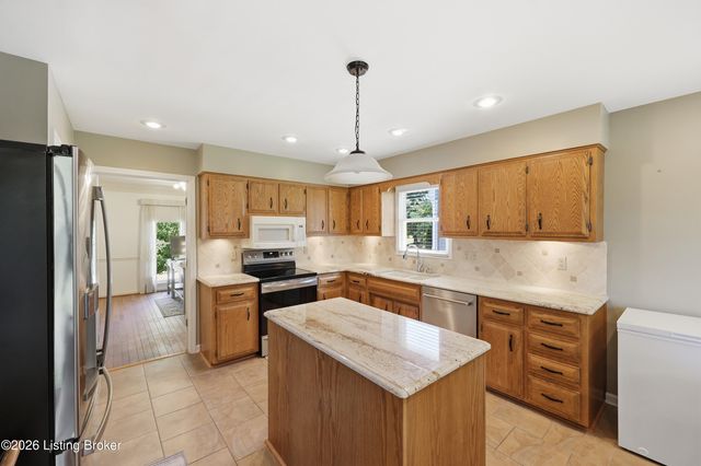 329 Comanche Rd, Shelbyville, KY 40065